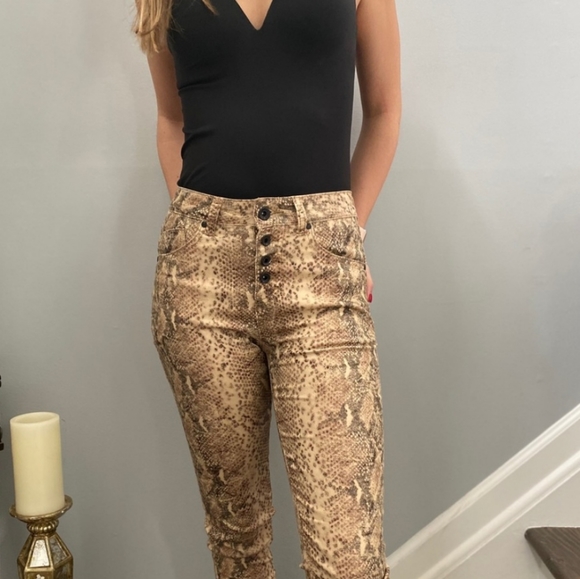 Snakeskin Button Fly Venti6 - Picture 3 of 6